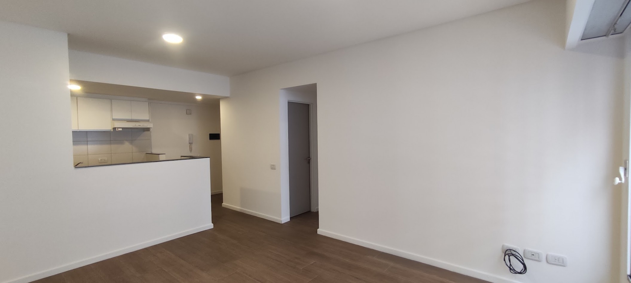 Hermoso departamento de un dormitorio en semipiso (Piso 6)