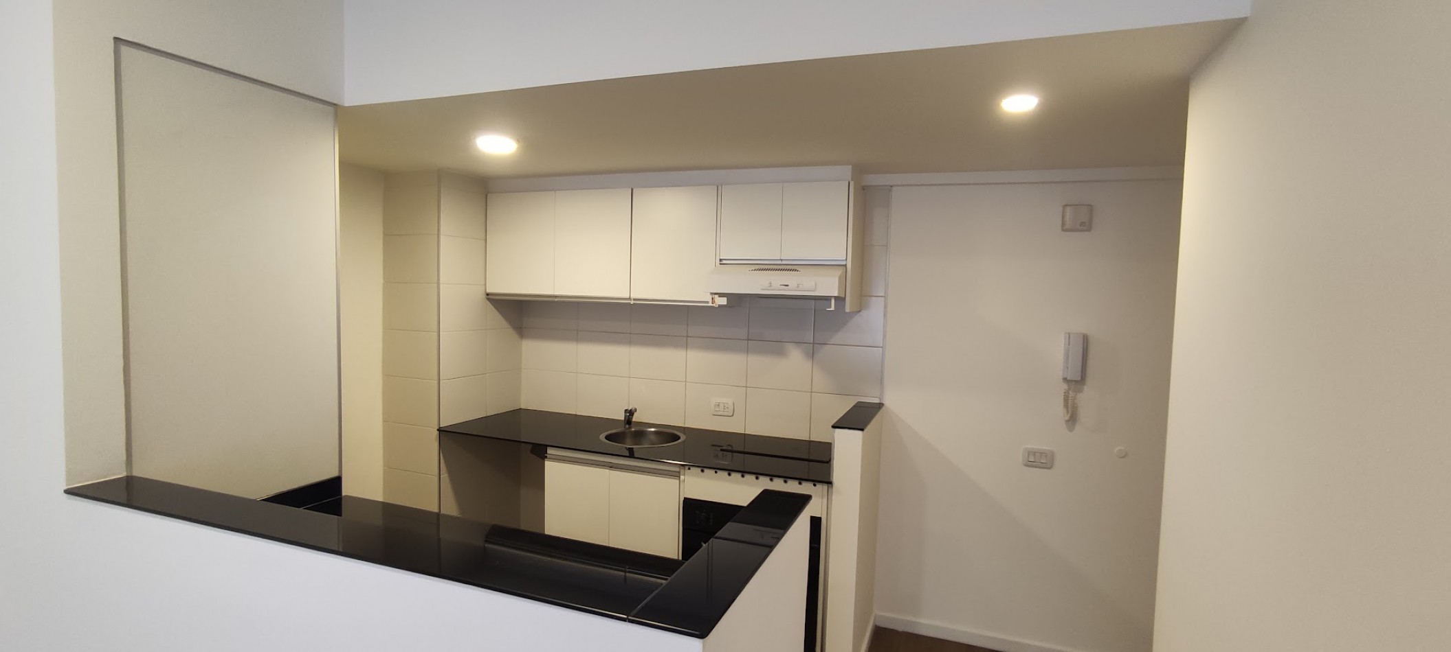Hermoso departamento de un dormitorio en semipiso (Piso 6)