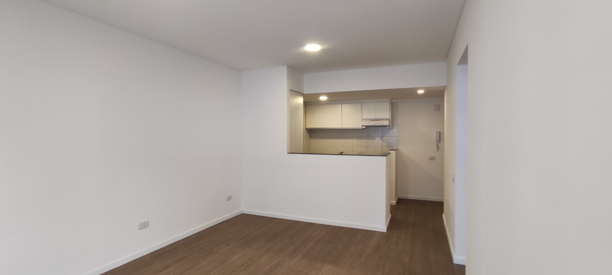 Hermoso departamento de un dormitorio en semipiso (Piso 6)
