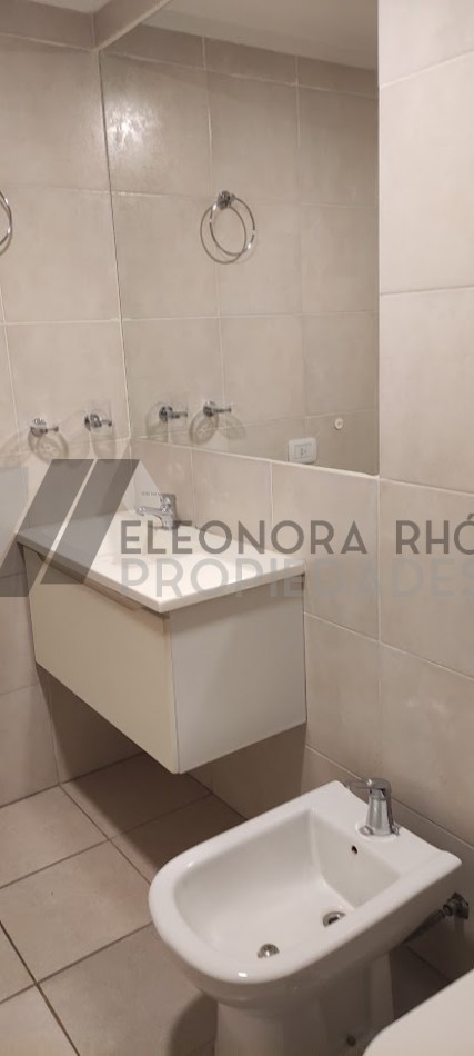 Hermoso departamento de un dormitorio en semipiso (Piso 6)