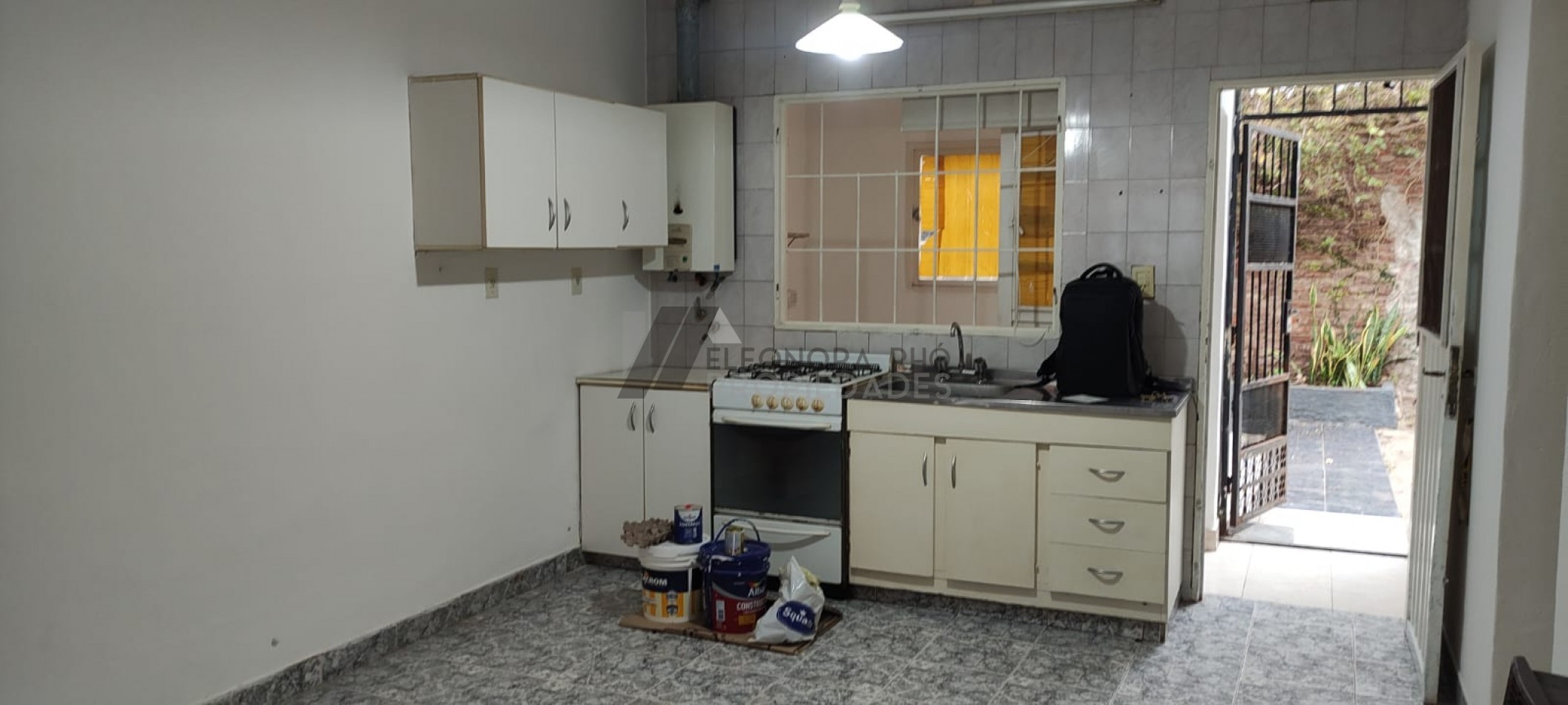 Departamento de pasillo  dos dormitorios