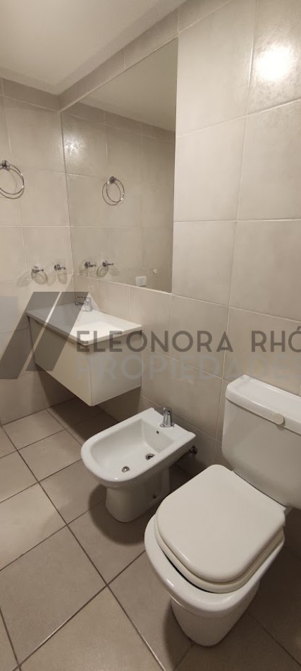 Hermoso departamento de un dormitorio en semipiso (Piso 6)