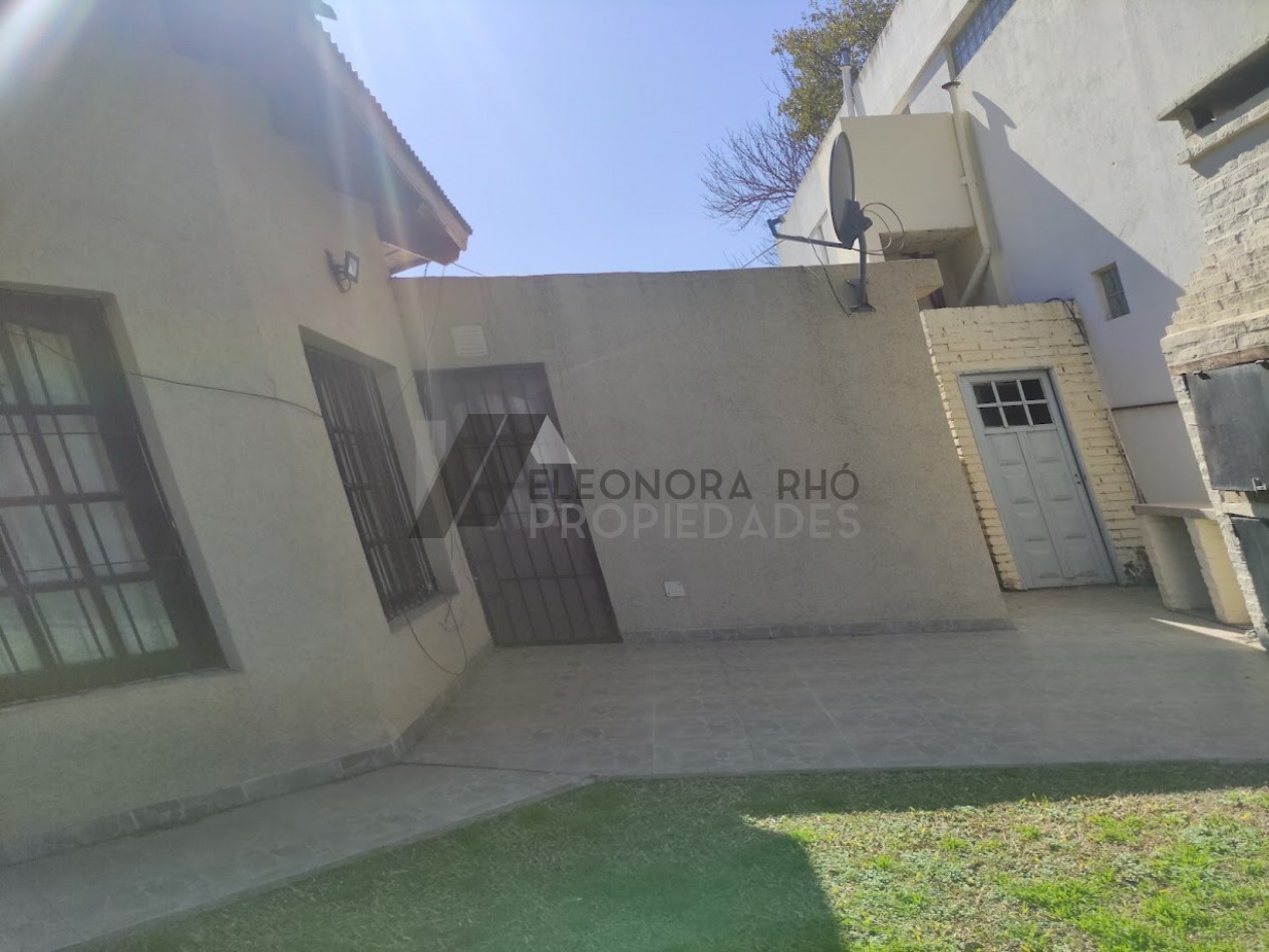 Hermosa casa en esquina 