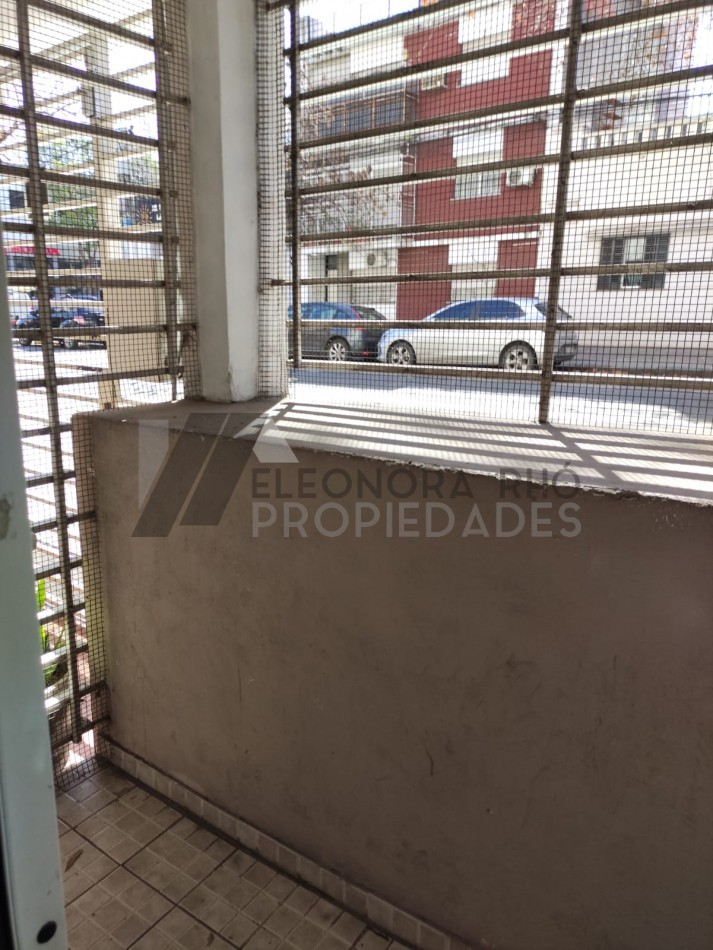 Departamento 1 dormitorio en planta baja a la calle
