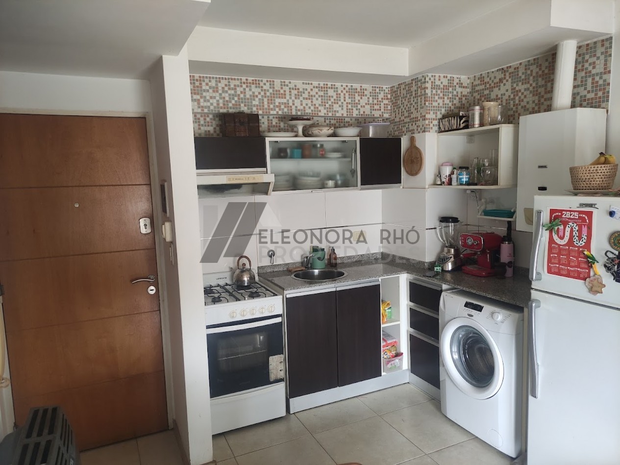 DEPARTAMENTO  SEMIPISO,1 DORMITORIO , CON BALCON CORRIDO