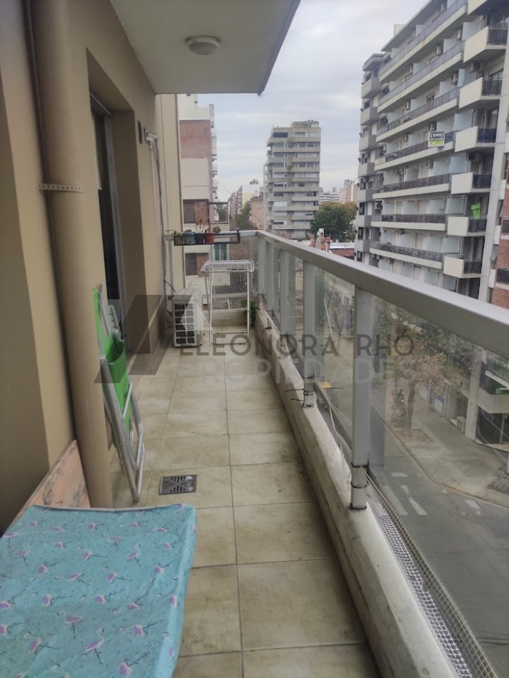 DEPARTAMENTO  SEMIPISO,1 DORMITORIO , CON BALCON CORRIDO