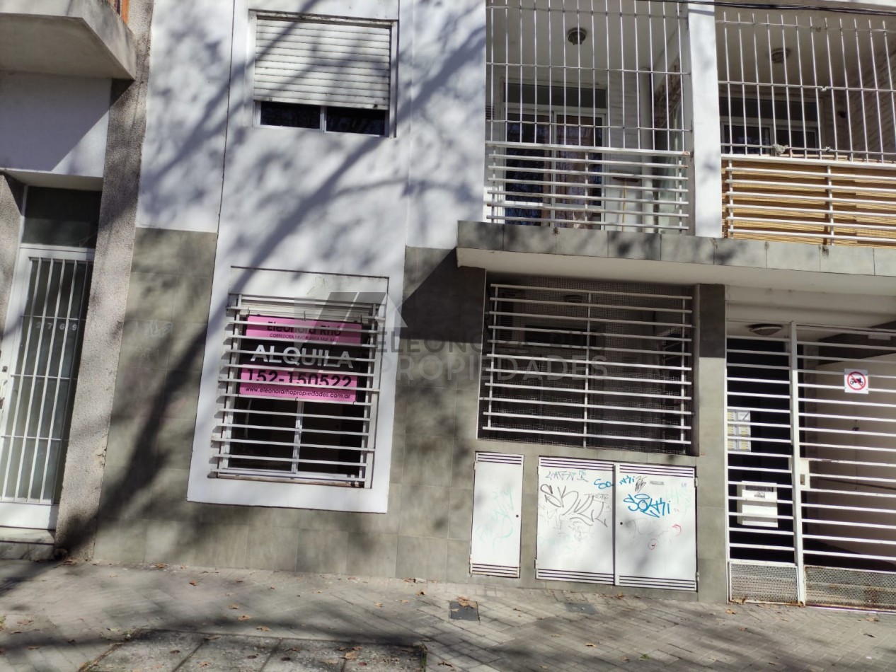 Departamento 1 dormitorio en planta baja a la calle