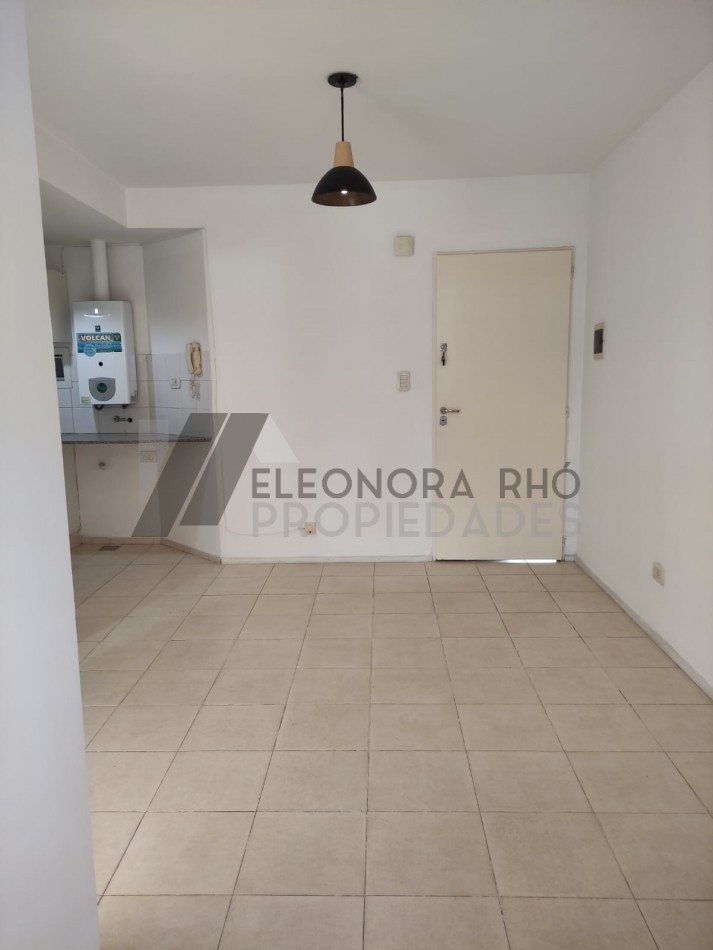 Departamento 1 dormitorio en planta baja a la calle