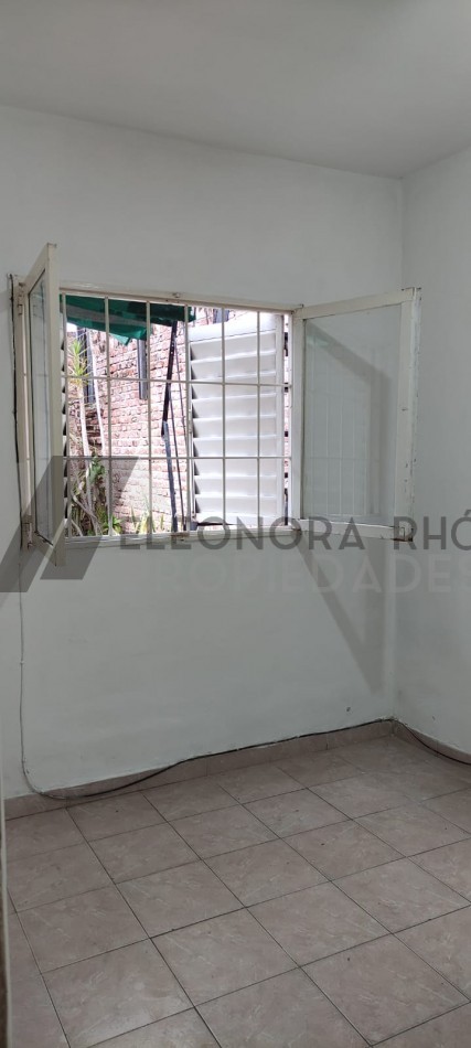 Departamento de pasillo  dos dormitorios