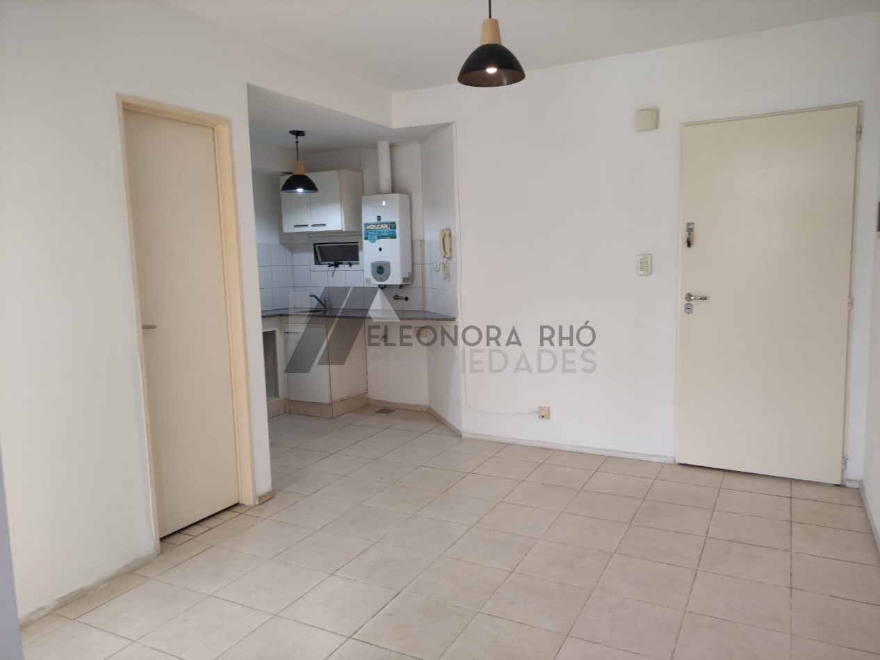 Departamento 1 dormitorio en planta baja a la calle
