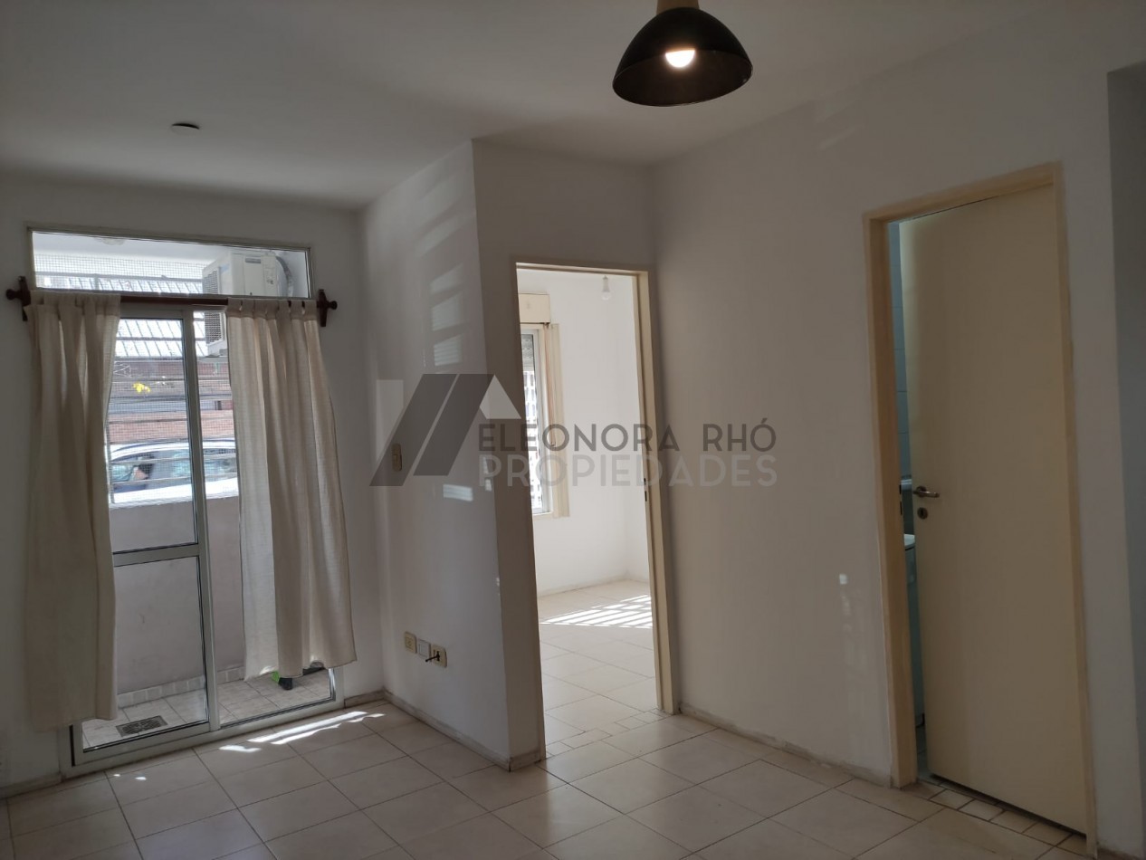 Departamento 1 dormitorio en planta baja a la calle