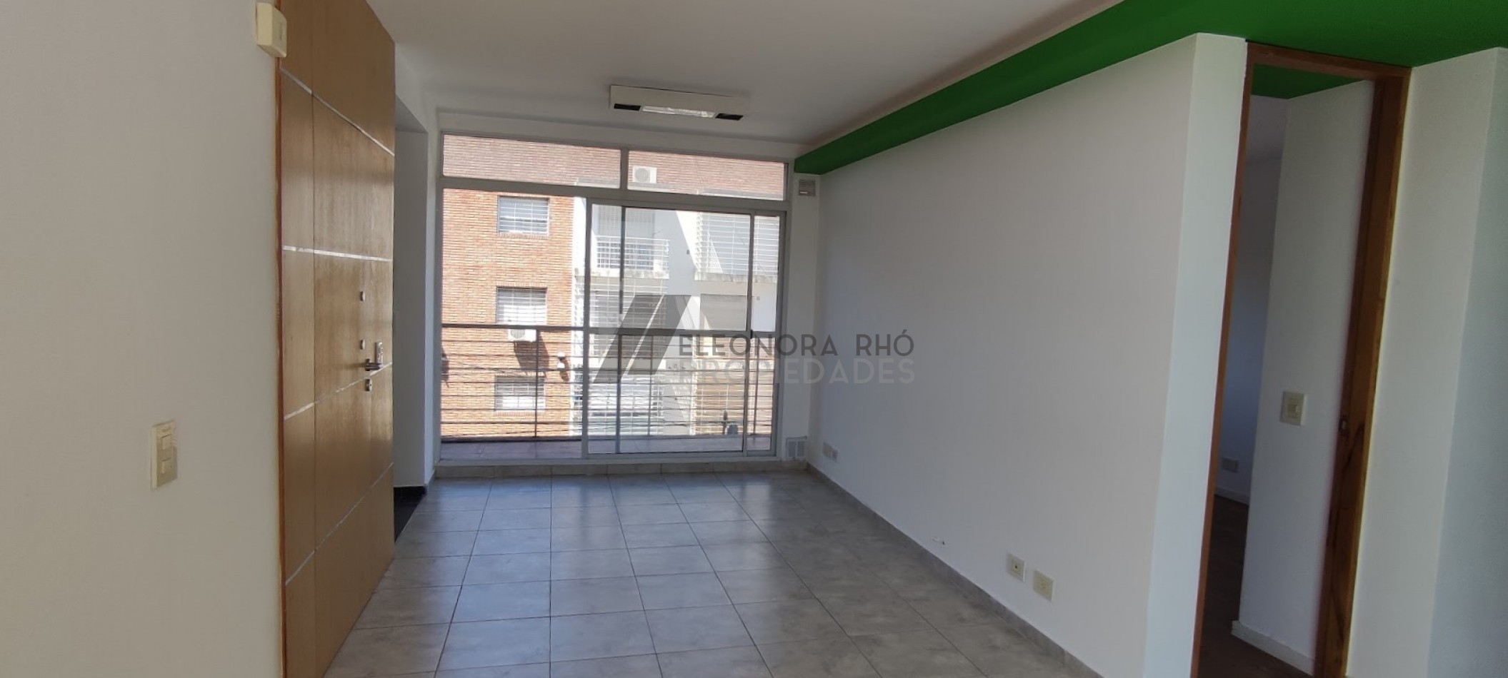 DEPARTAMENTO 2 DORMITORIOS POR ESCALERA (BAJISIMAS EXPENSAS) PISO EXCLUSIVO