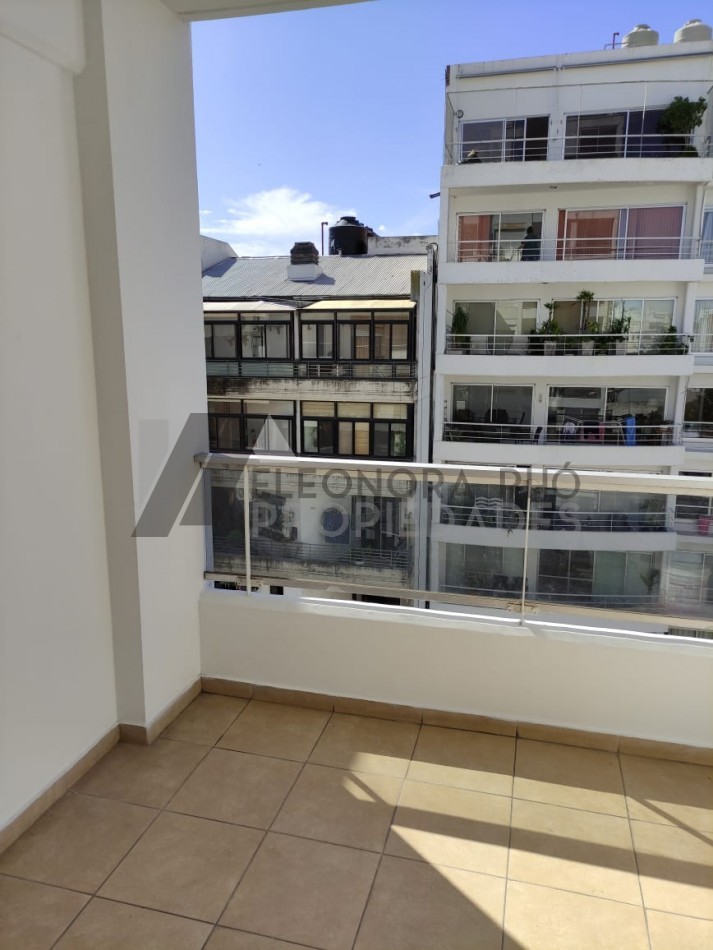 Departamento 1 Dormitorio ,con balcon . Bellisimo y funcional .