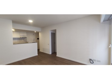 Hermoso departamento de un dormitorio en semipiso (Piso 6)